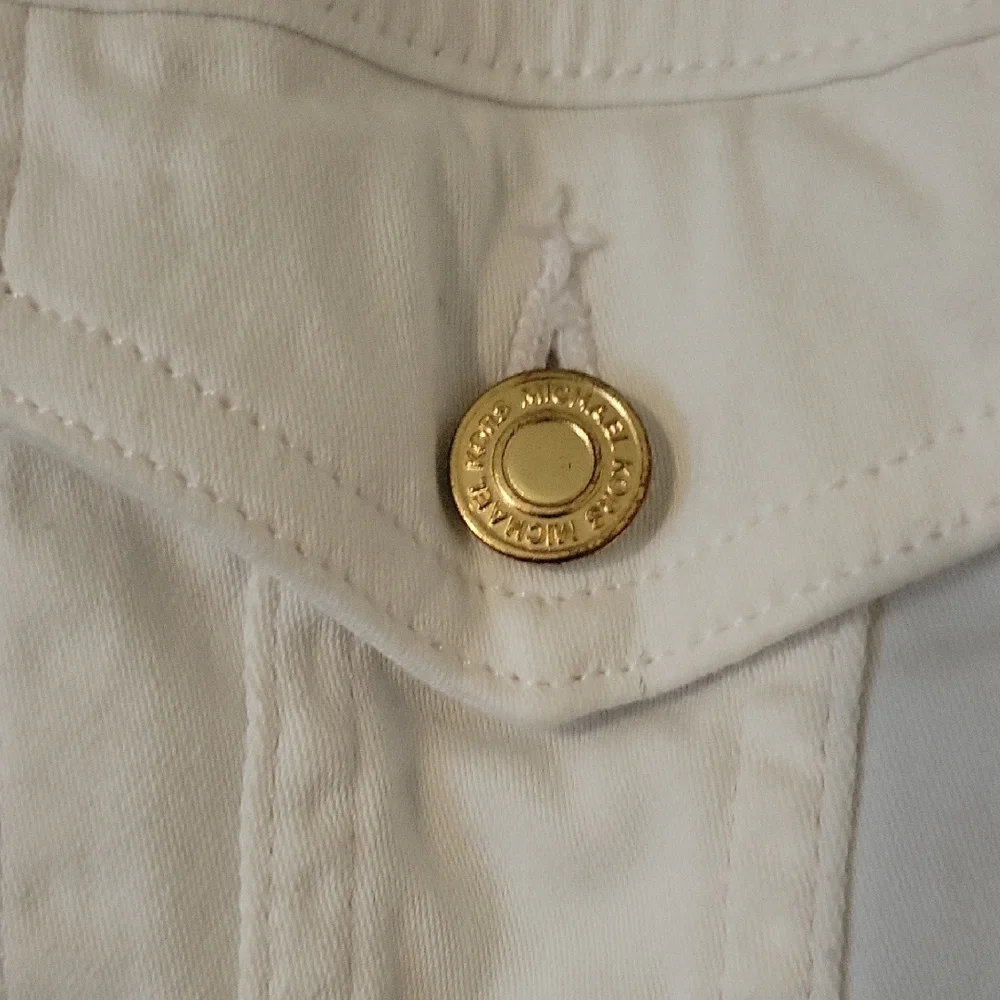 Michael Kors White Cropped Denim Jacket Gold Buttons Size Large - Picture 3 of 6